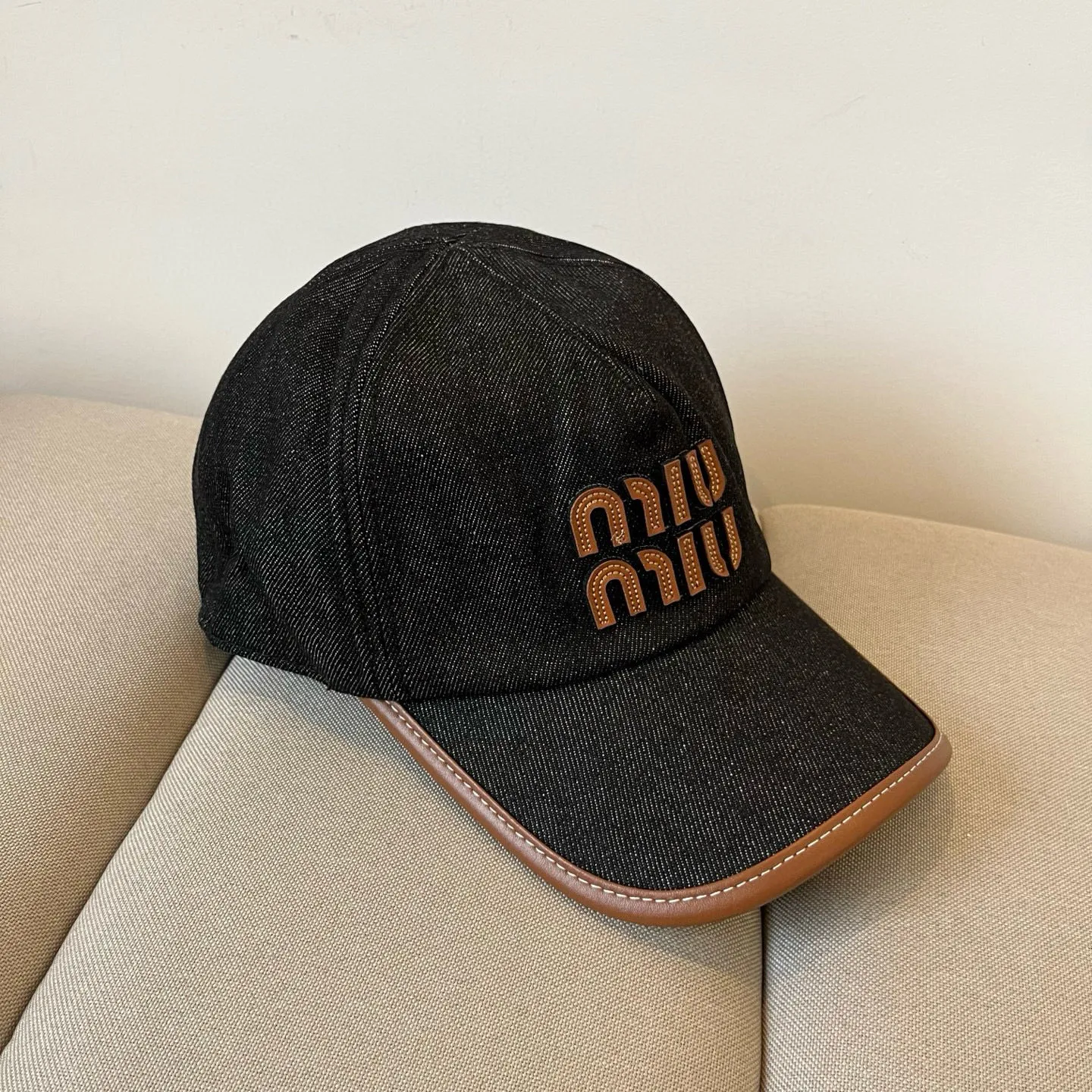 P64 miumiu original spring and summer new baseball cap, genuine mold-making and customization, the original workmanship is meticulous and the quality is superb!