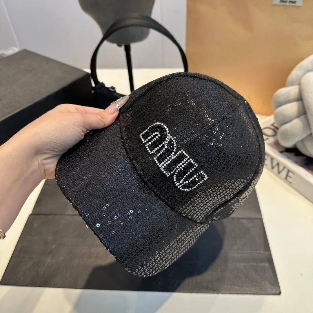 P60 miumiu new 25 spring and summer denim baseball cap, widened and small, 25 spring and summer new logo embroidery, same style for men and women