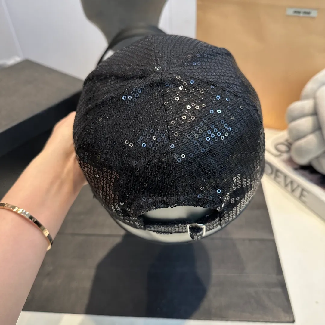 P60 miumiu new 25 spring and summer denim baseball cap, widened and small, 25 spring and summer new logo embroidery, same style for men and women
