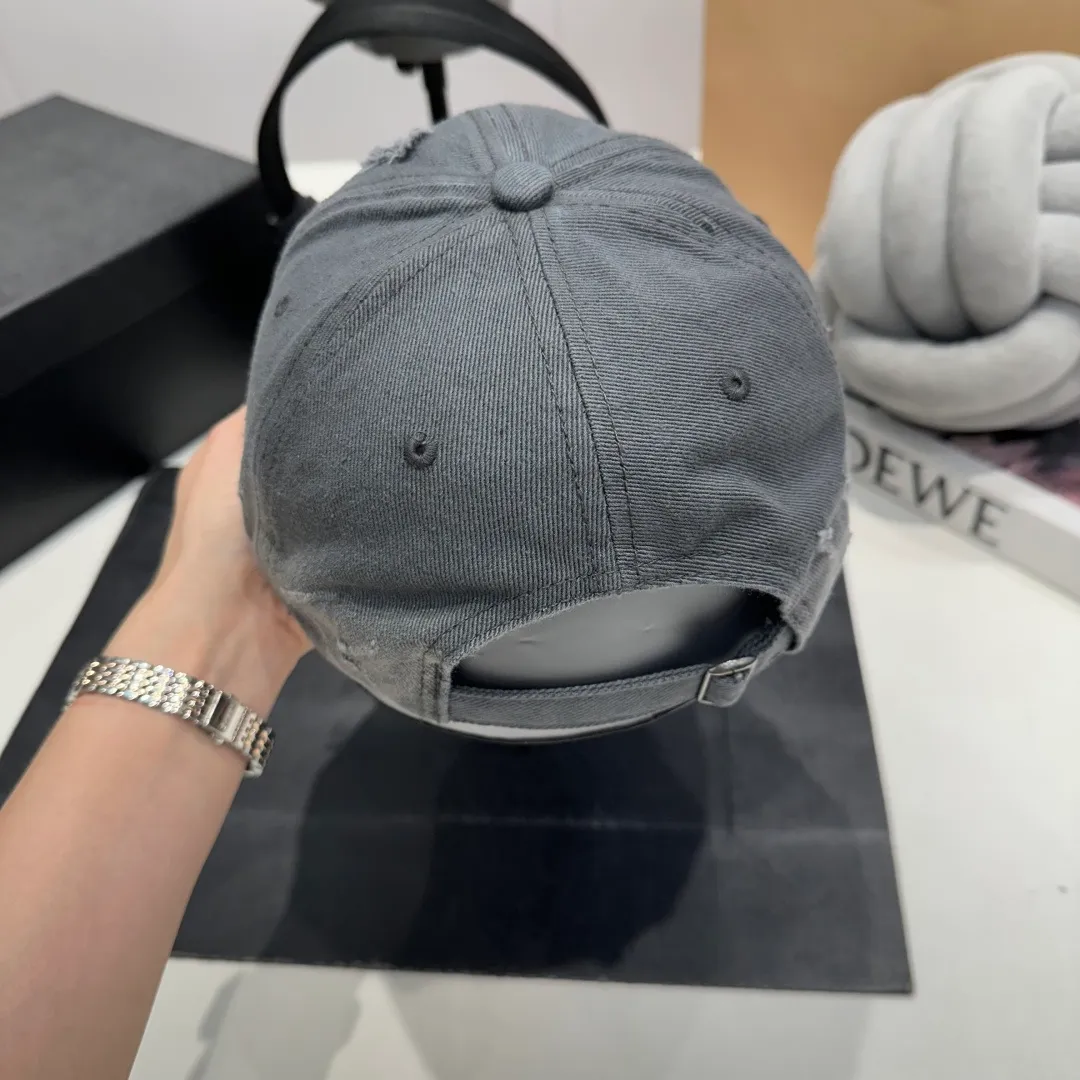 P60 miumiu's new bow-tie real pearl hole baseball cap, the hottest color at the moment - full of street style! Trendy and versatile, Xiaohongshu grows grass, poison, get your boyfriend, and cool together