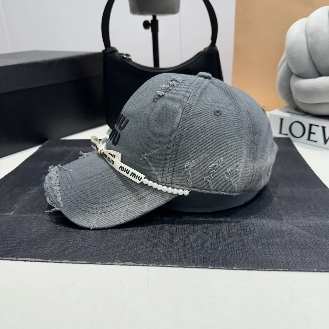 P60 miumiu's new bow-tie real pearl hole baseball cap, the hottest color at the moment - full of street style! Trendy and versatile, Xiaohongshu grows grass, poison, get your boyfriend, and cool together