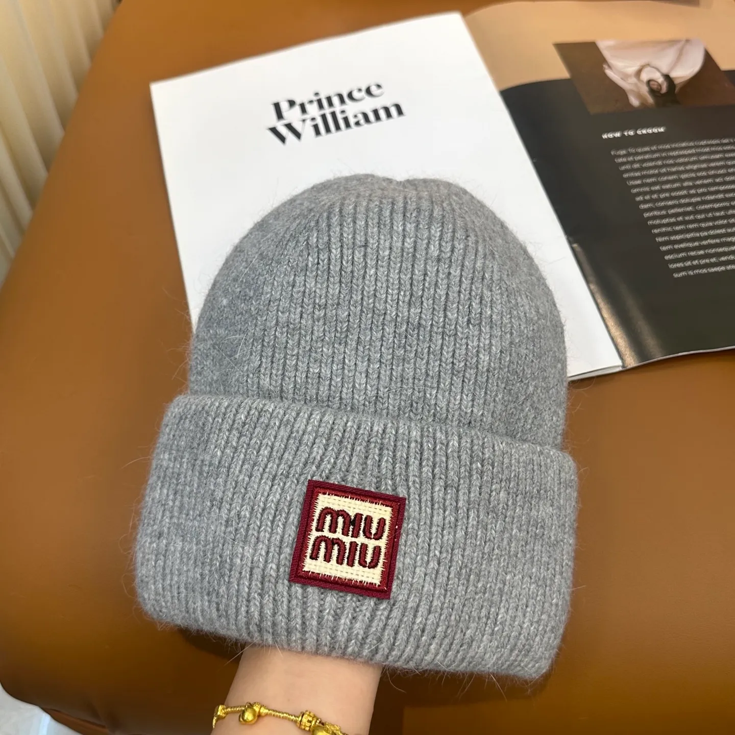 P50 miumiu Miu Miu counter's popular embroidered logo knitted hat! Xiaohongshu’s new product is released, it’s so 🉑️, high-elastic fabric, classic color