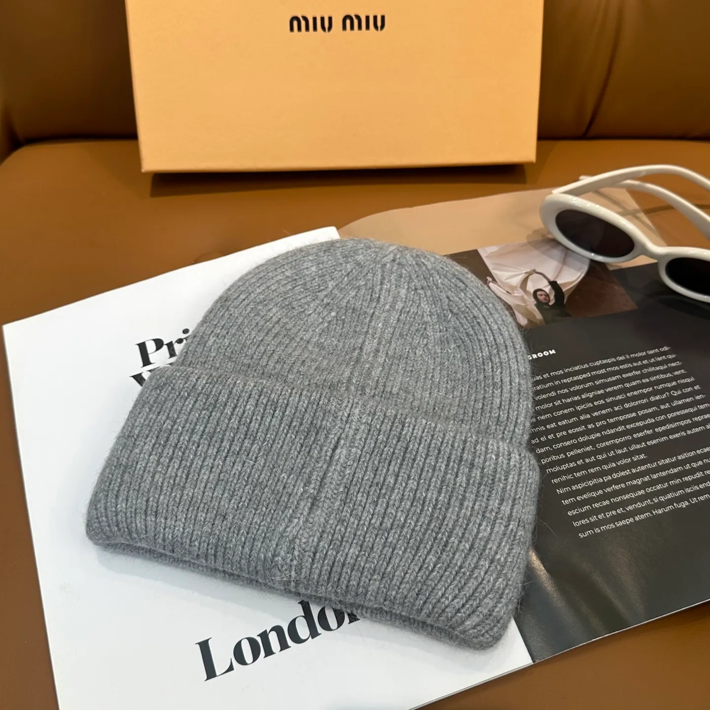 P50 miumiu Miu Miu counter's popular embroidered logo knitted hat! Xiaohongshu’s new product is released, it’s so 🉑️, high-elastic fabric, classic color