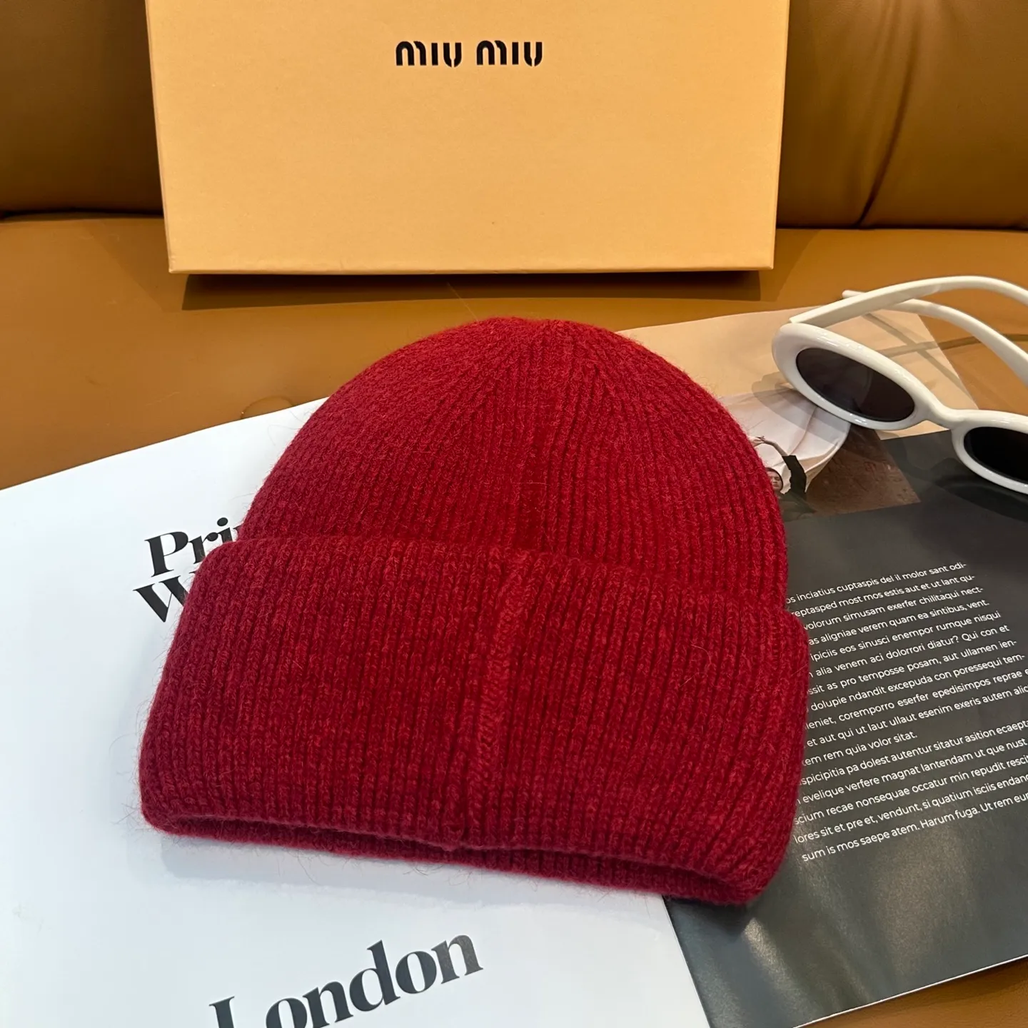 P50 miumiu Miu Miu counter's popular embroidered logo knitted hat! Xiaohongshu’s new product is released, it’s so 🉑️, high-elastic fabric, classic color