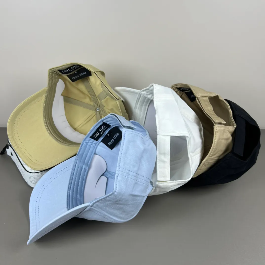 56💰Miumiu (recommended by Xiaohongshu’s popular model) original spring and summer new baseball cap, authentic mold-making and custom-made, the original workmanship is meticulous and the quality is superb!