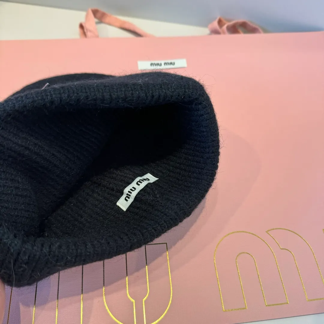 P50 miumiu original spring and summer new style woolen hat, customized, the original workmanship is meticulous and the quality is great!