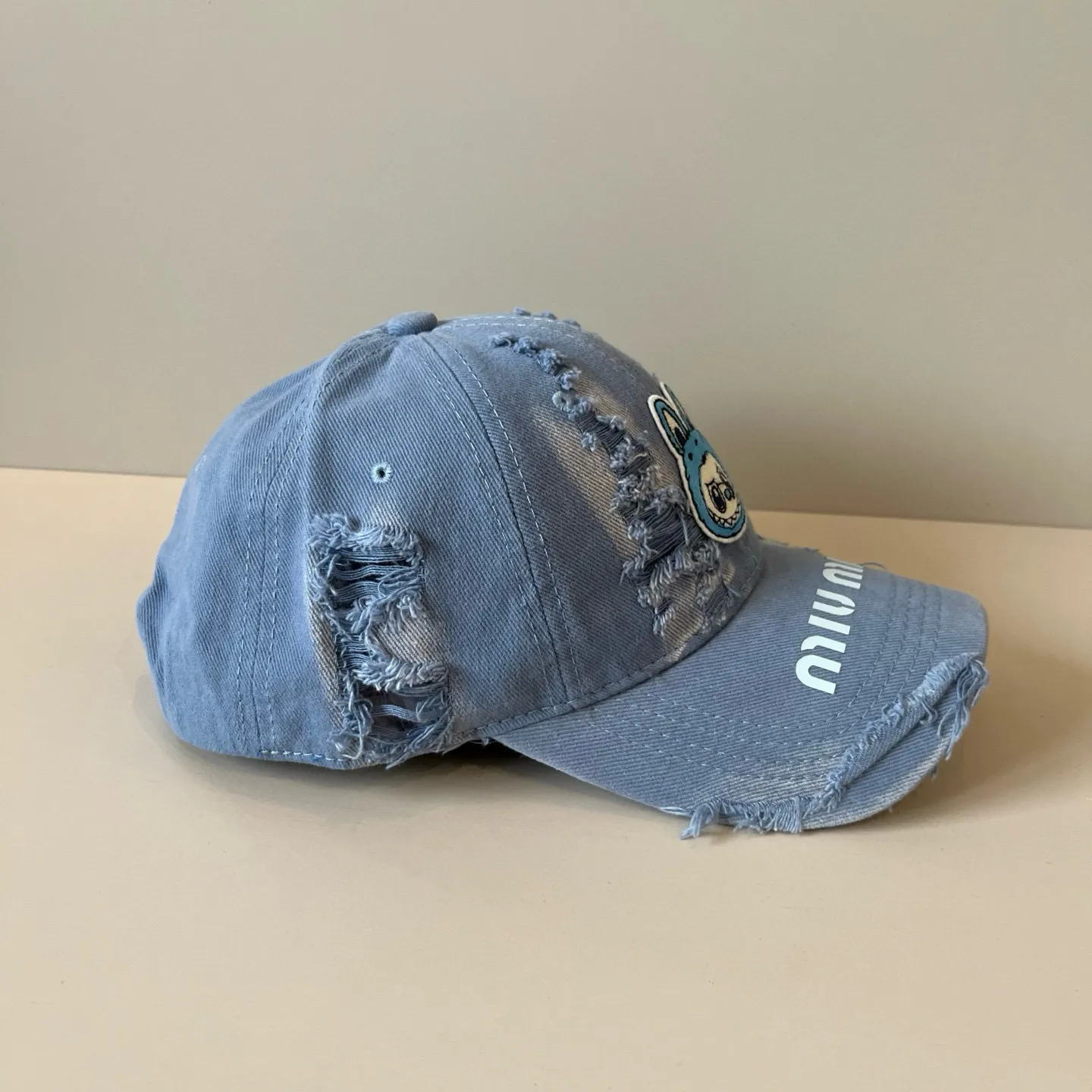 P70 miumiu original spring and summer new baseball cap, authentic mold-making and custom-made, the original workmanship is meticulous and the quality is superb!
