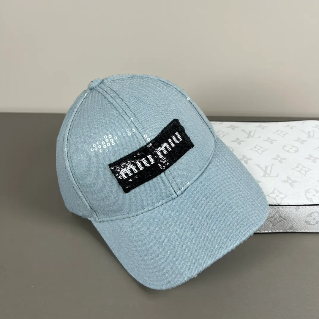 56💰Miumiu miumiu original spring and summer new baseball cap, authentic and custom-made from mold, the original workmanship is meticulous and the quality is superb!
