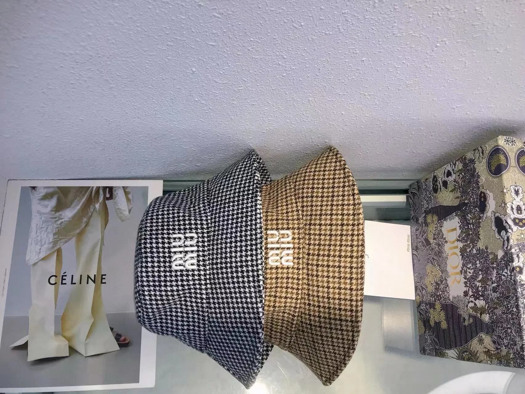 P70 miumiu original spring and summer new fisherman hat, genuine mold-making and custom-made, the original workmanship is meticulous and the quality is superb!