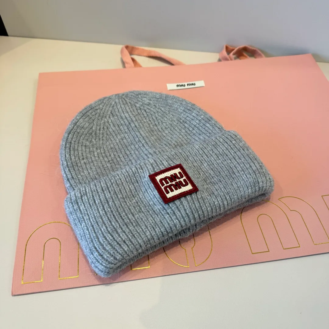 P50 miumiu original spring and summer new style woolen hat, customized, the original workmanship is meticulous and the quality is great!