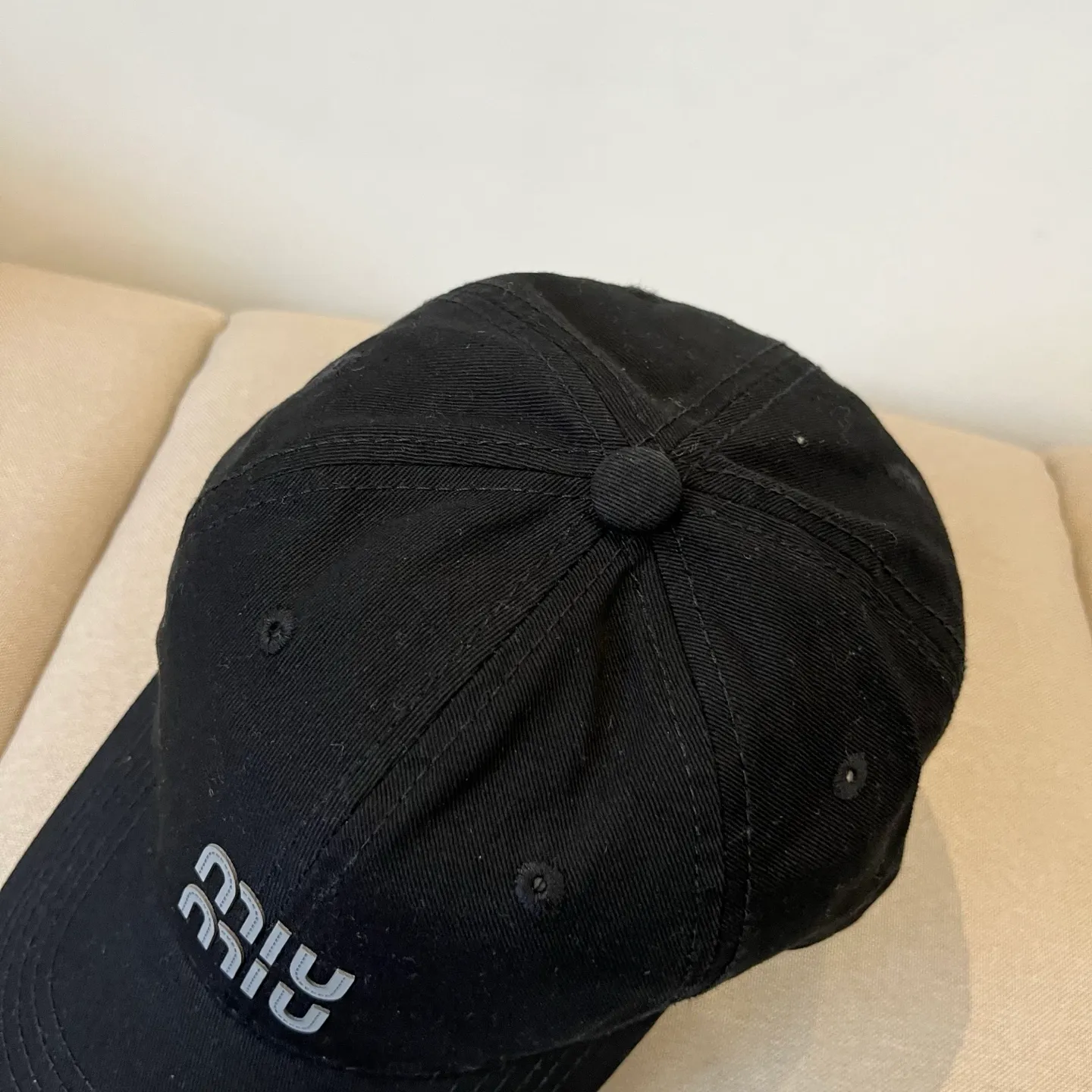 P54 miumiu original spring and summer new baseball cap, authentic mold customization, original workmanship is meticulous and the quality is superb!