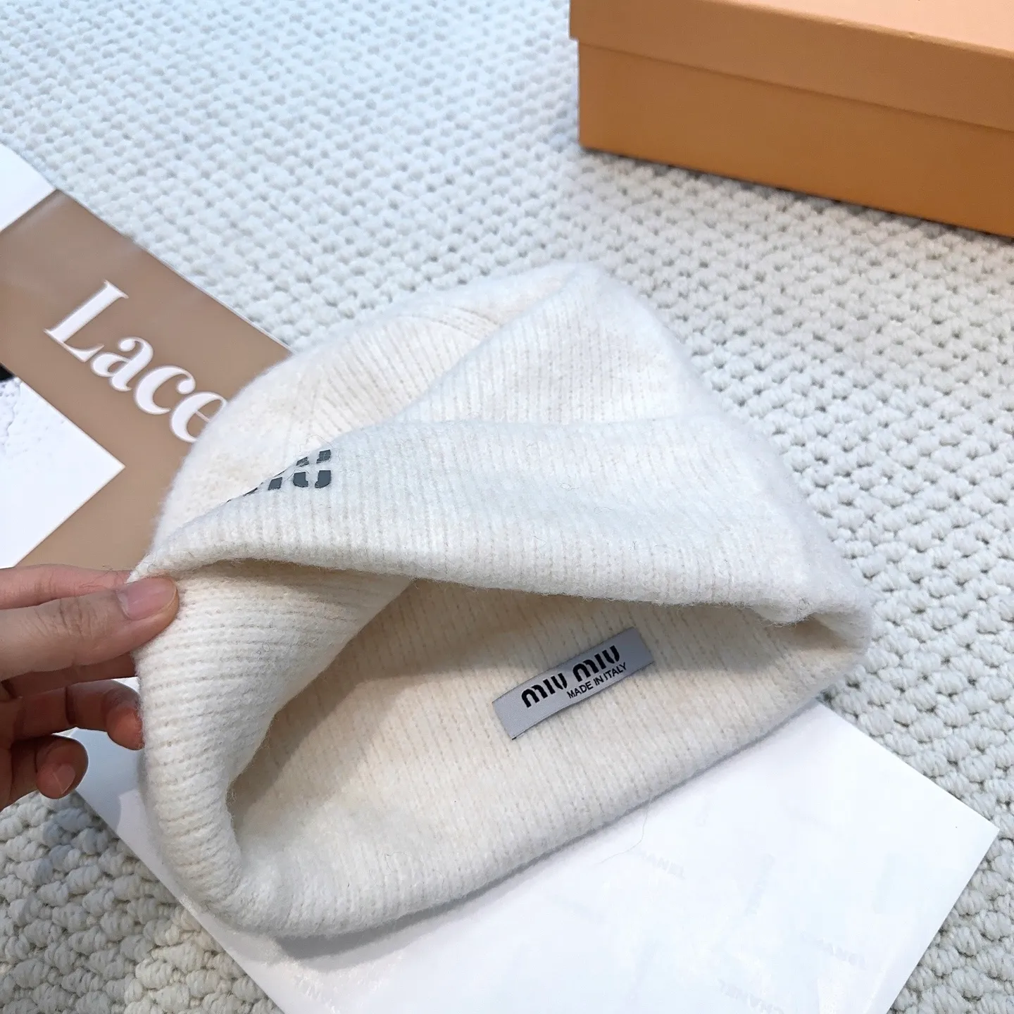 P50 miumiu new knitted hat! High-elastic fabric, classic colors, same style for men and women. Miu’s popular knitted hat! Xiaohongshu’s new product is released, it’s so 🉑️, high-elastic fabric, classic color