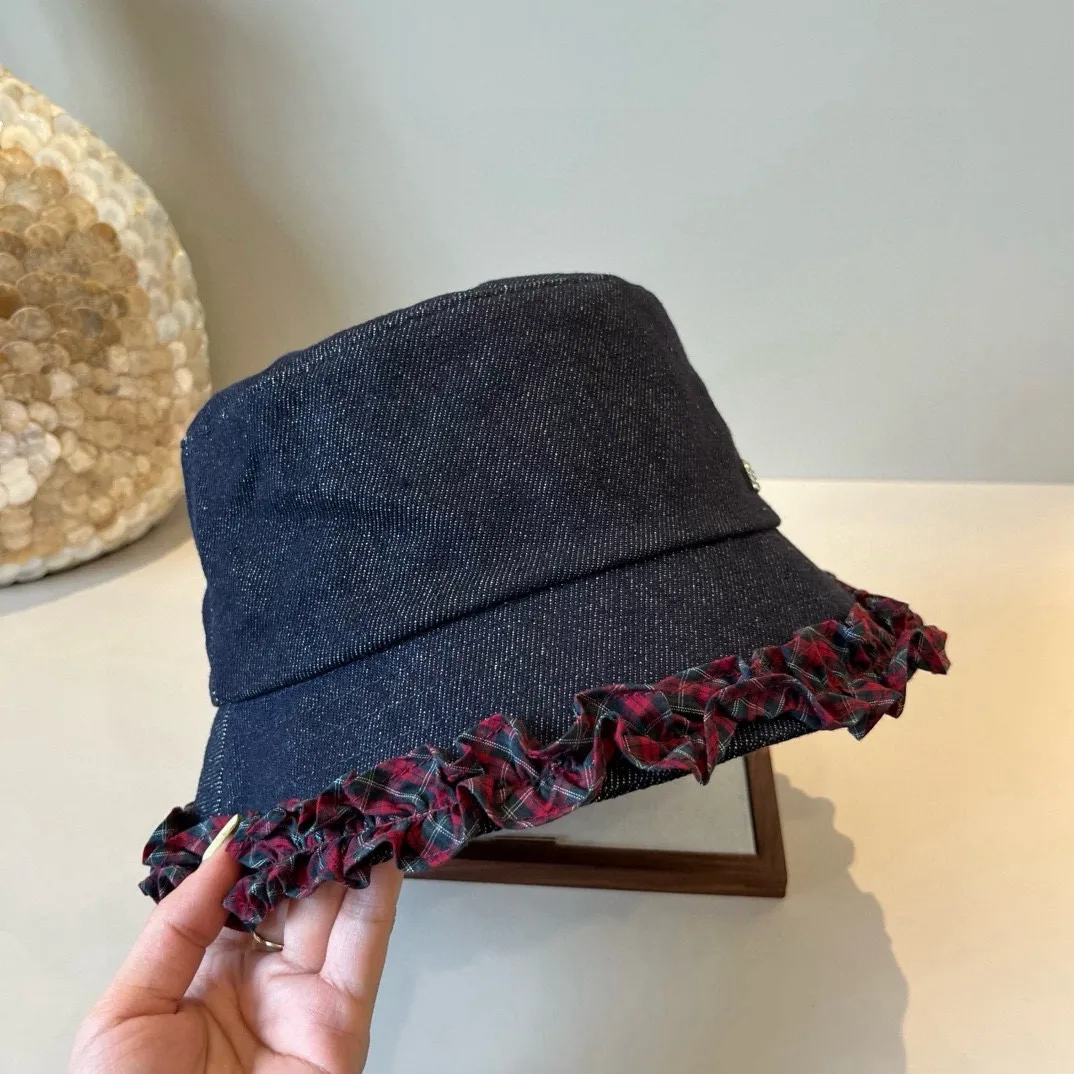 💰100¥ miumiu new denim fisherman hat, head circumference 57cm