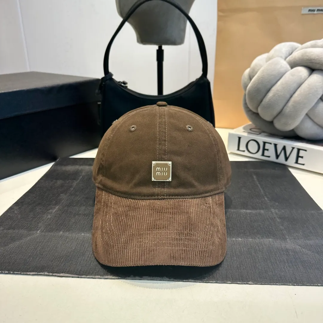 P60 Miumiu Miumiu's new custom-made baseball cap🧢The big brand style is super easy to match, so hurry up and get it!