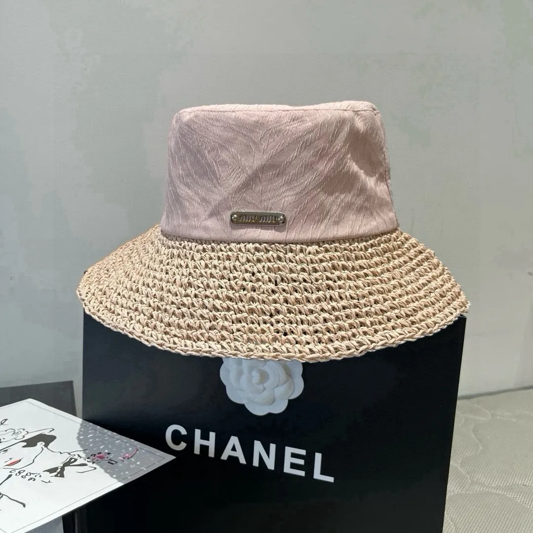 💰120¥ miumiu new fisherman hat, woven and spliced ​​gold fabric, head circumference 57cm