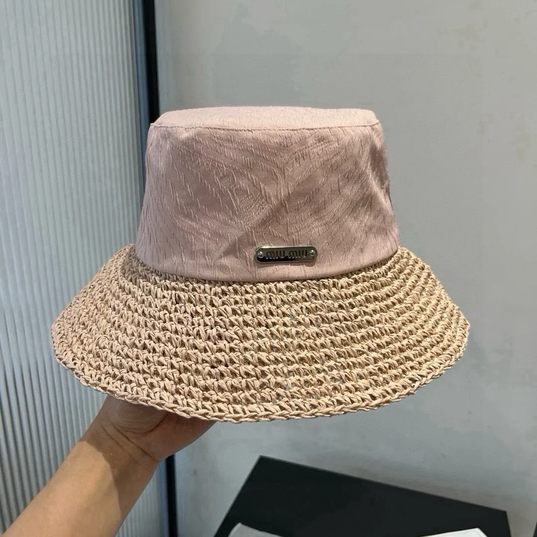 💰120¥ miumiu new fisherman hat, woven and spliced ​​gold fabric, head circumference 57cm