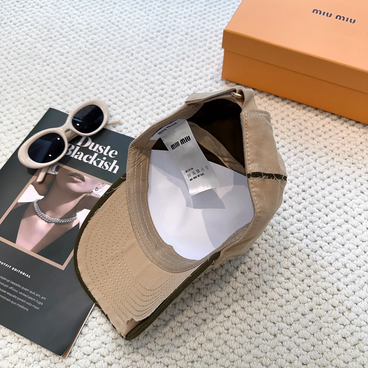 P96 💛 Comes with dust bag. [Miumiu Miu Miu] High version new order style embroidered baseball cap 🧢 Great brand style, super easy to match, hurry up and get it!