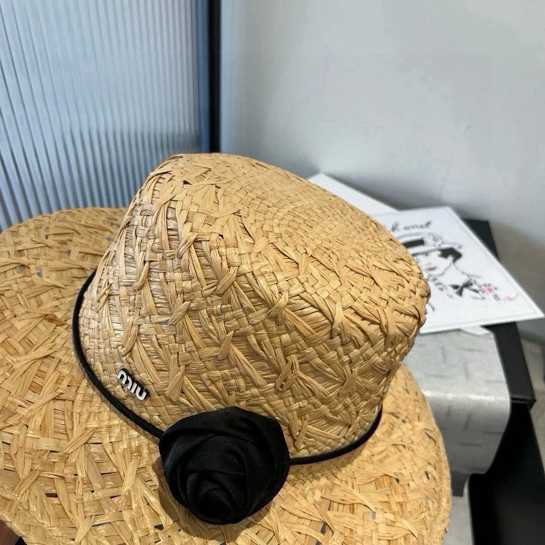 💰190¥ miumiu 25 summer style flat-top straw hat, raffia straw hat, head circumference 57cm