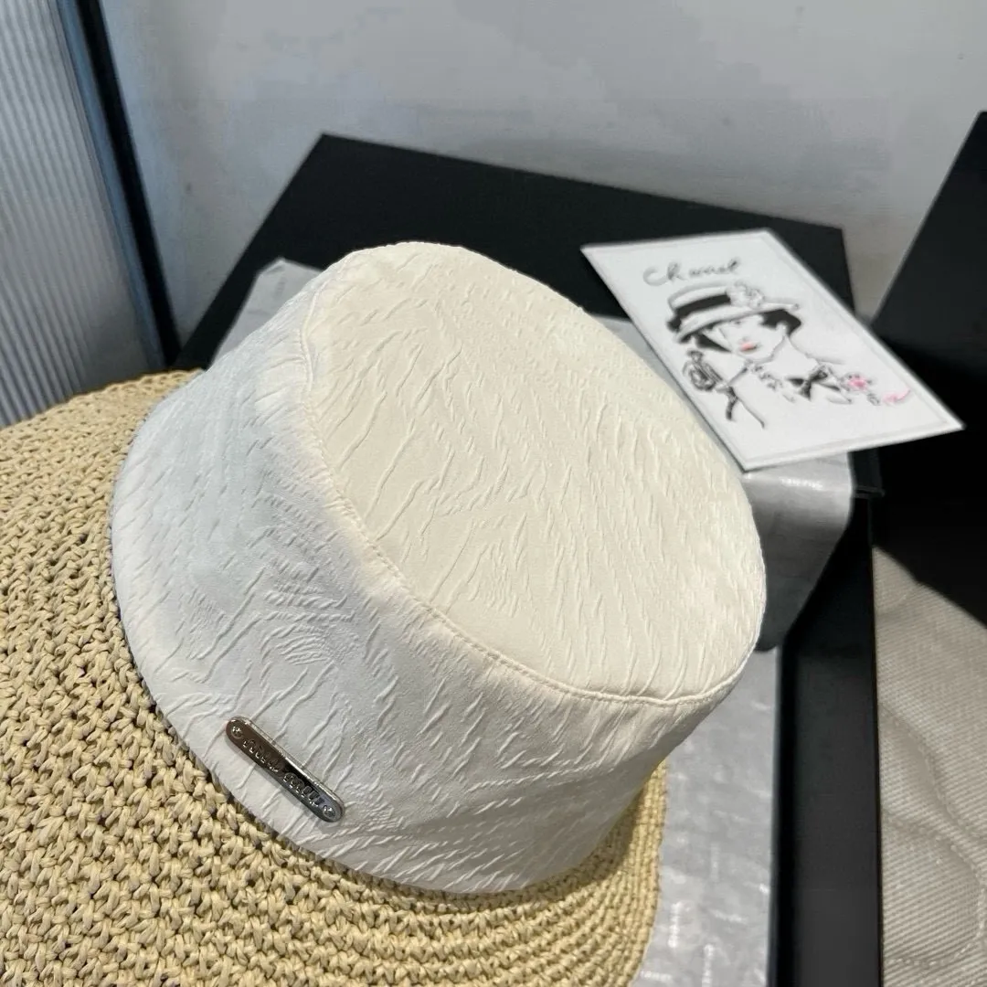 💰130¥ miumiu new fisherman hat, woven and spliced ​​gold fabric, head circumference 57cm