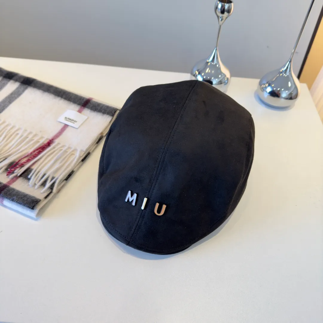 💰90¥ miumiu new duck bill forward cap, unisex,