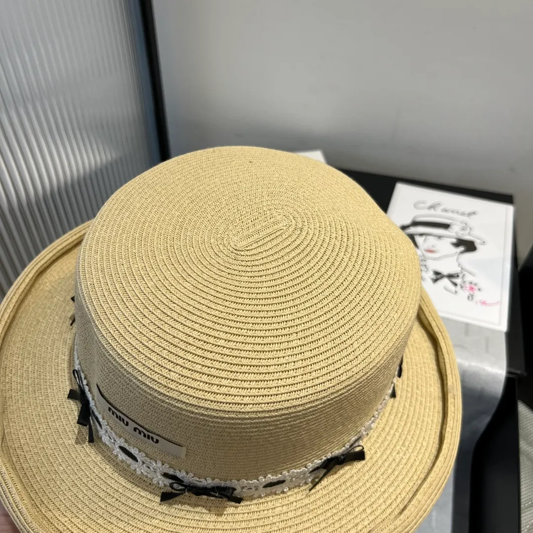 💰150¥ miumiu new flat-top straw hat, rolled-edge top hat, head circumference 57cm