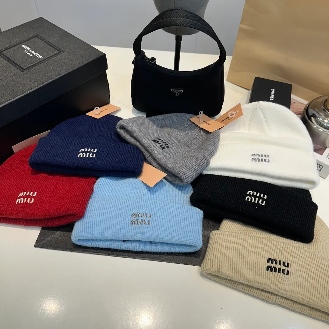 P60 miumiu new autumn and winter woolen hat