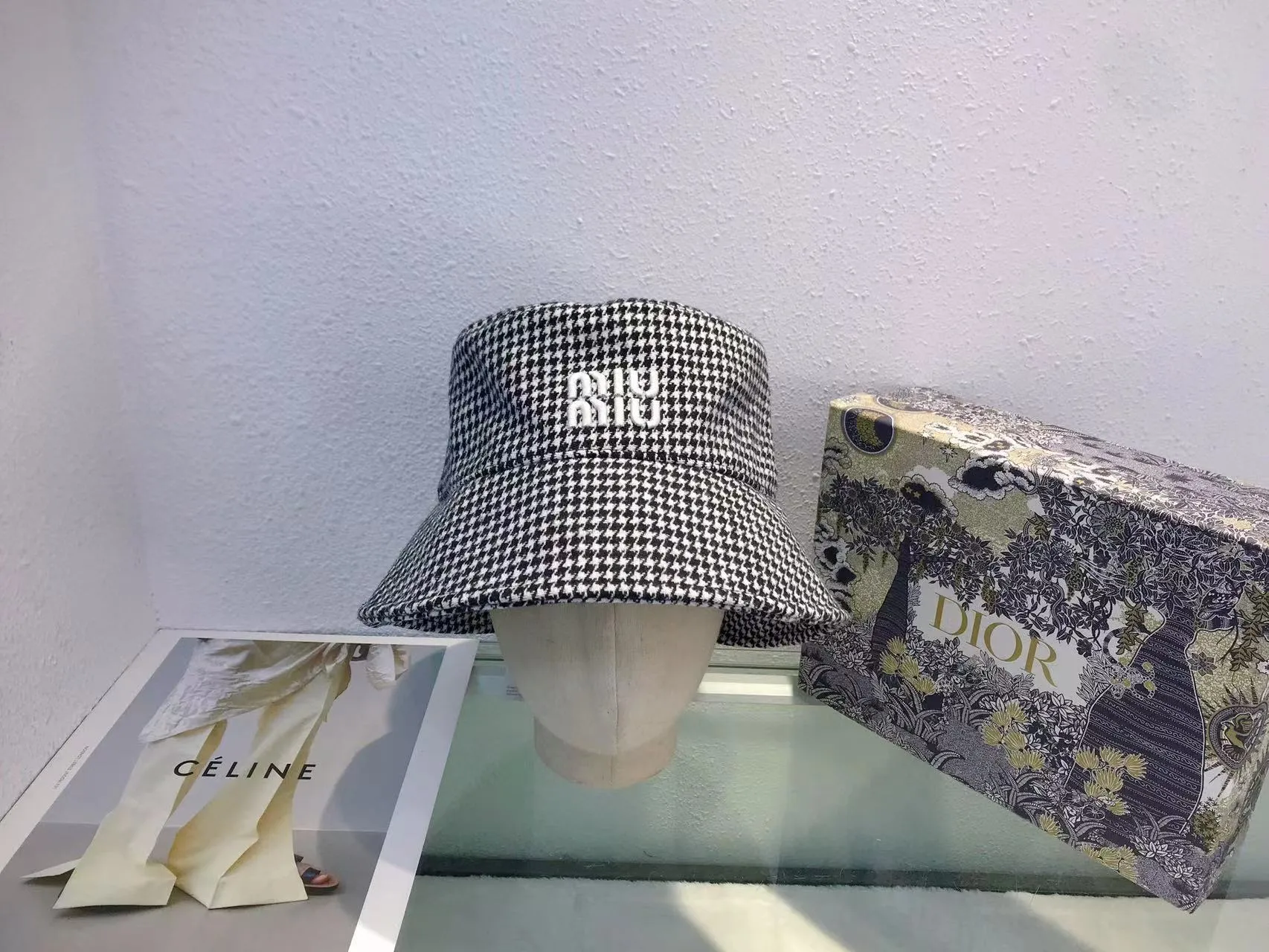 P70 miumiu original spring and summer new fisherman hat, genuine mold-making and custom-made, the original workmanship is meticulous and the quality is superb!