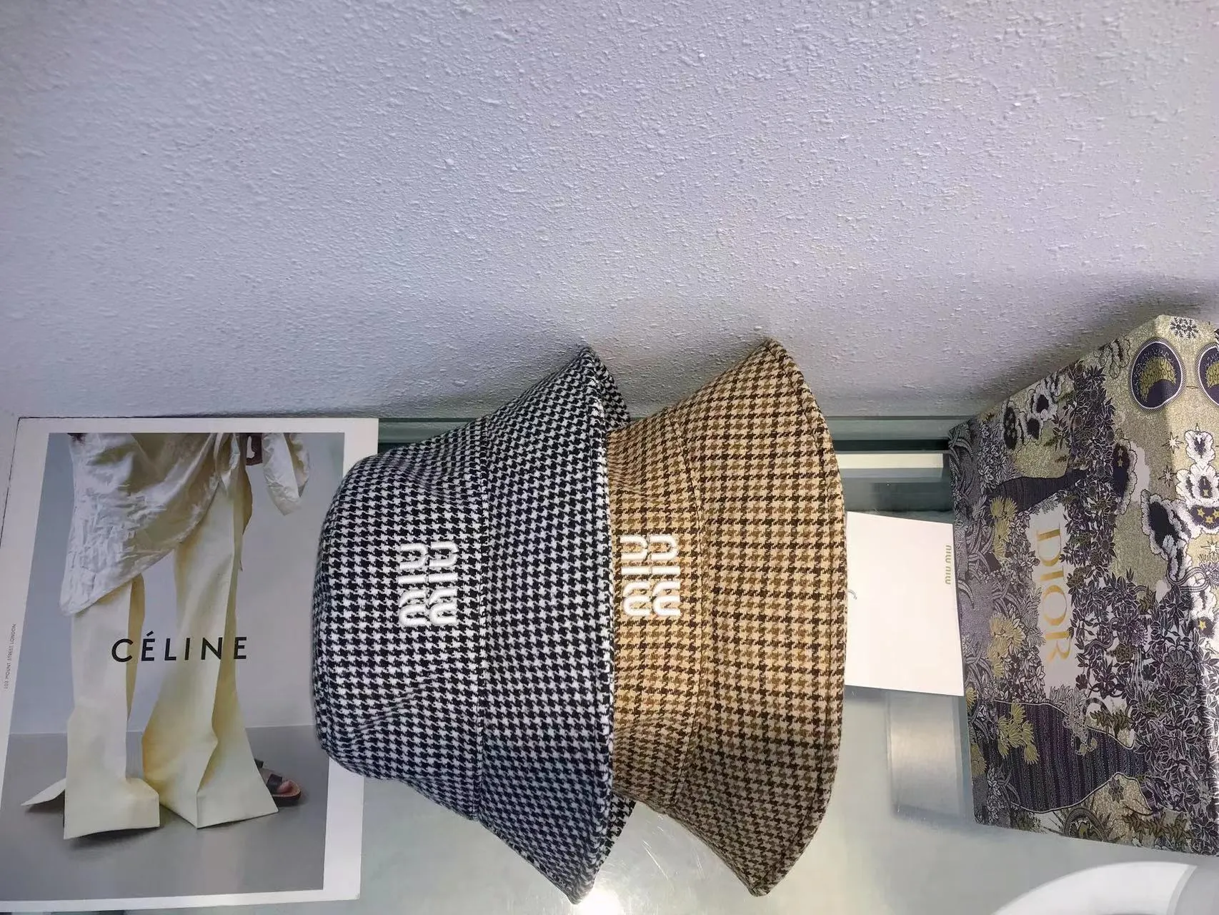 P70 miumiu original spring and summer new fisherman hat, genuine mold-making and custom-made, the original workmanship is meticulous and the quality is superb!