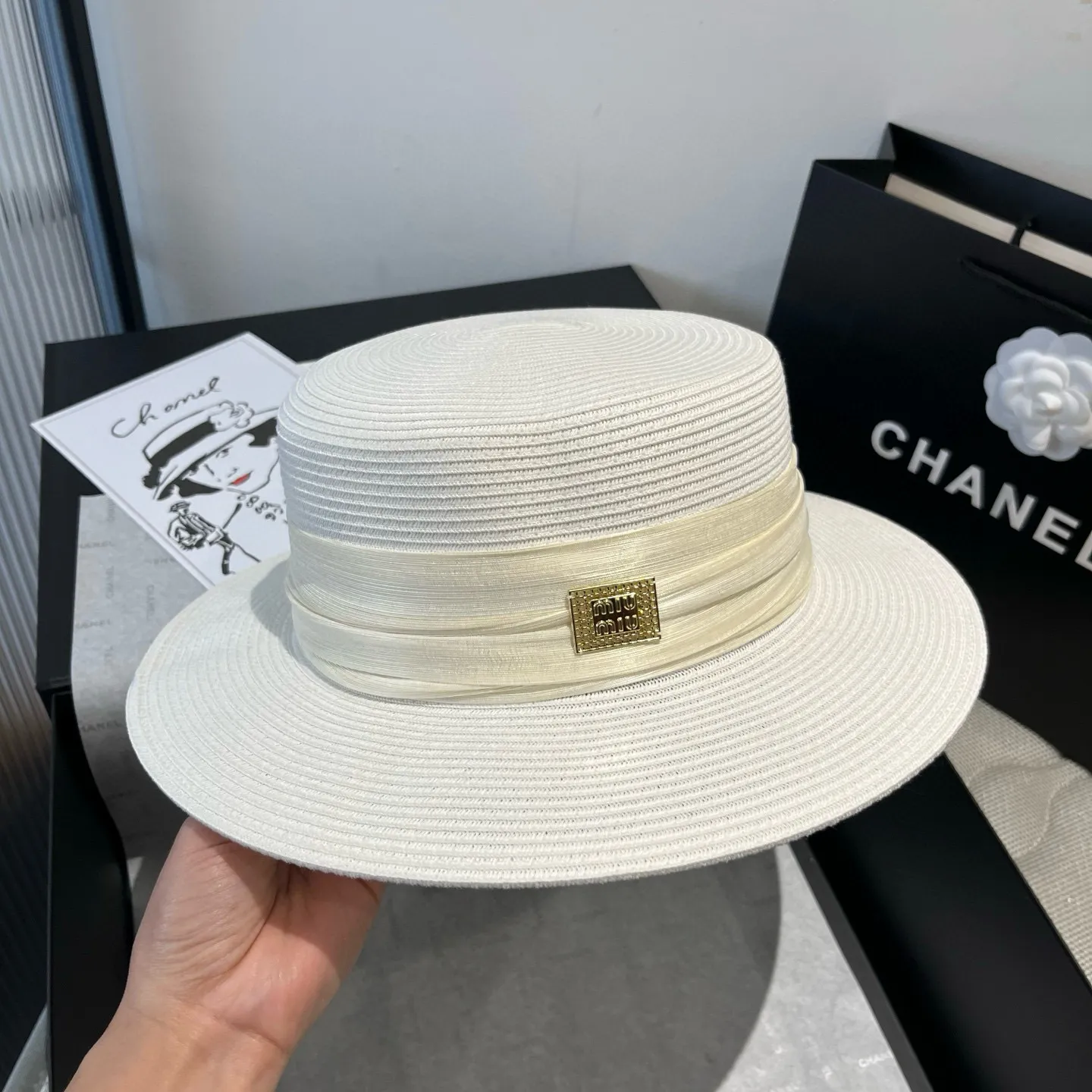 💰180¥ miumiu flat top hat, organza accessories, head circumference cm