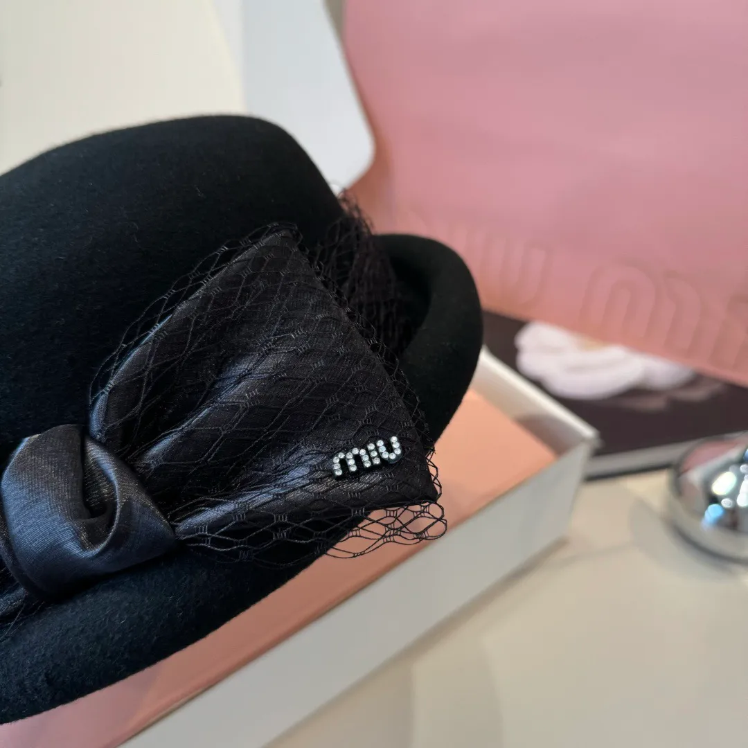💰200¥ miumiu new wool 🦙 top hat, beret, super goddess style, advanced custom hat, 100% wool 🦙% fabric, head circumference 57cm