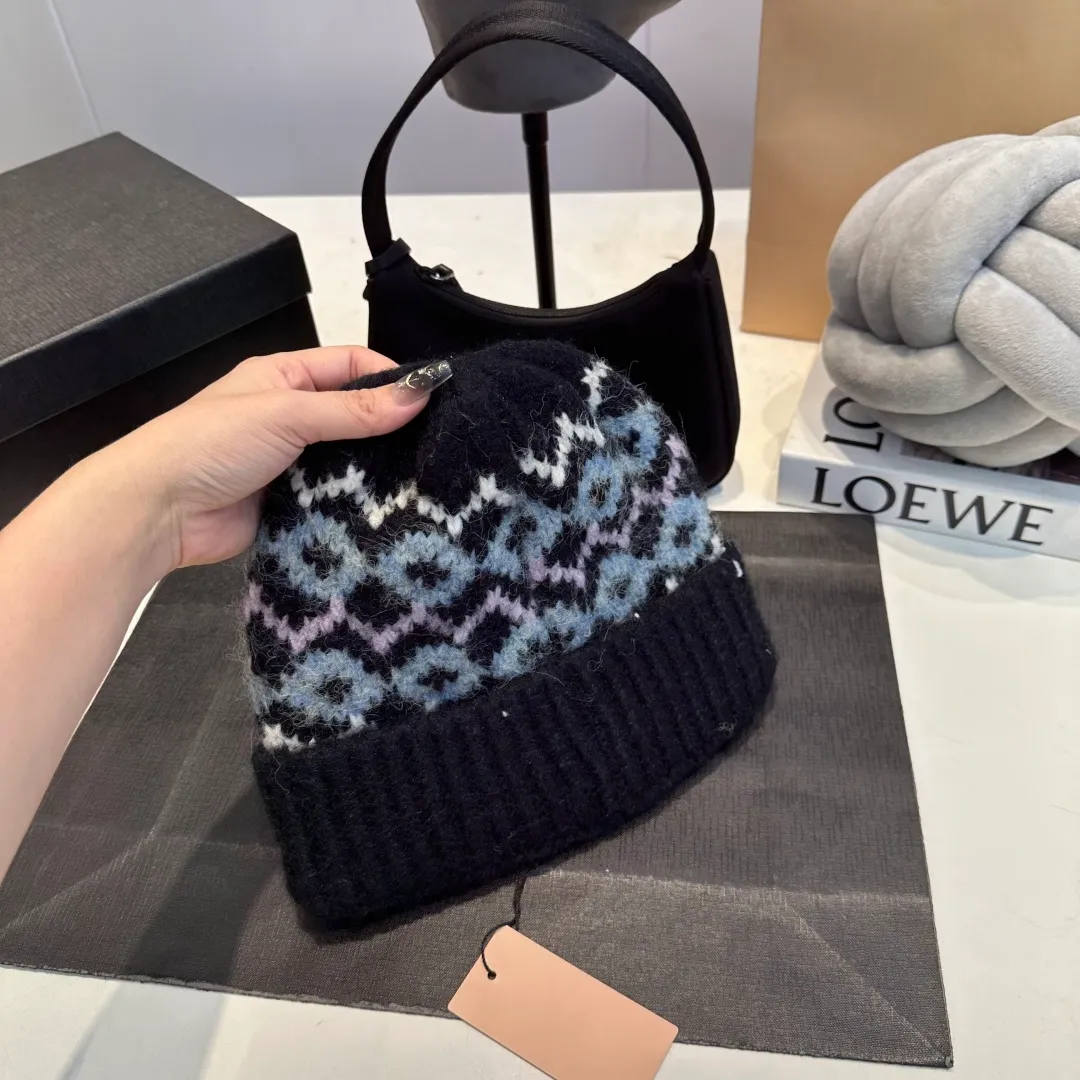 P56 miumiu new autumn and winter woolen hat