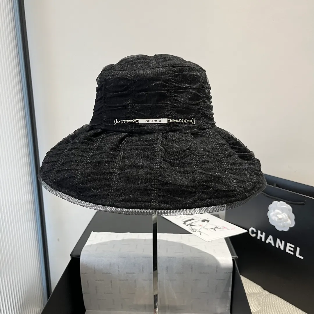 💰120¥ miumiu new fisherman hat, frilly design, foldable, very good sunshade effect, head circumference 57cm