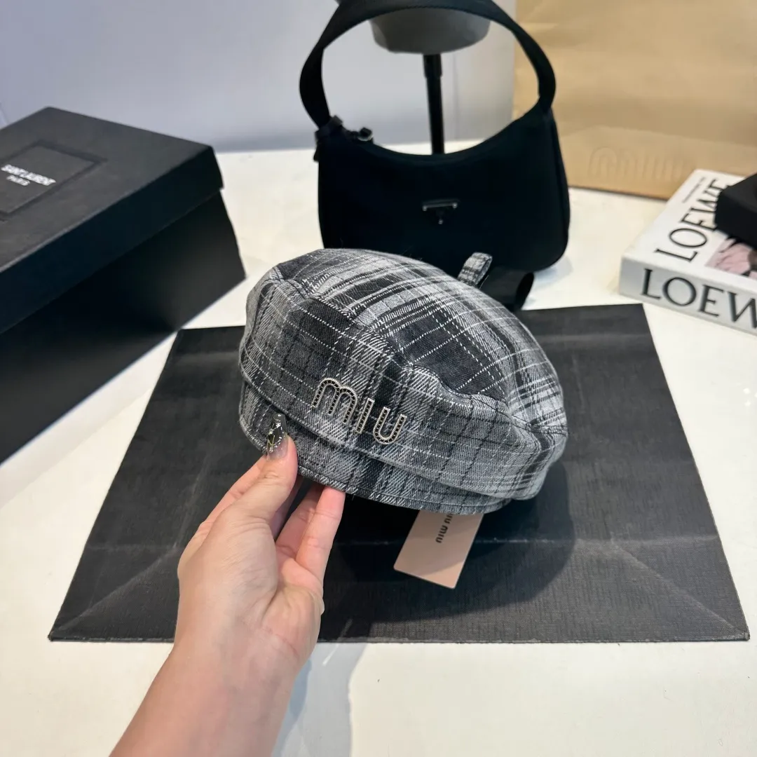 P60 miumiu autumn and winter new wool beret, official model, retro style sub-beret, head circumference 57cm