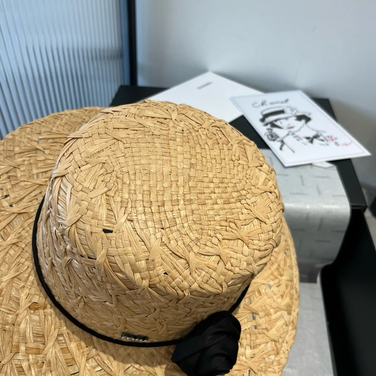 💰190¥ miumiu 25 summer style flat-top straw hat, raffia straw hat, head circumference 57cm