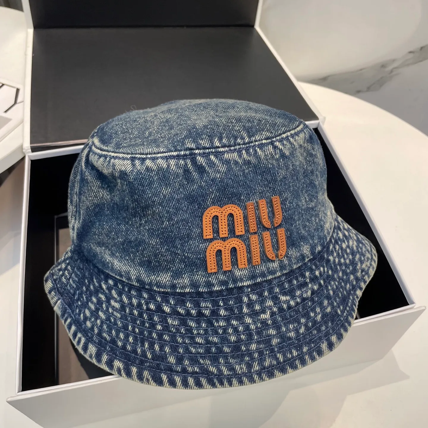 P66 💛 Comes with dust bag miumiu 2025 new washed soft denim men’s and women’s fisherman hat 🌈 Simple folding sunshade ~ a very textured one