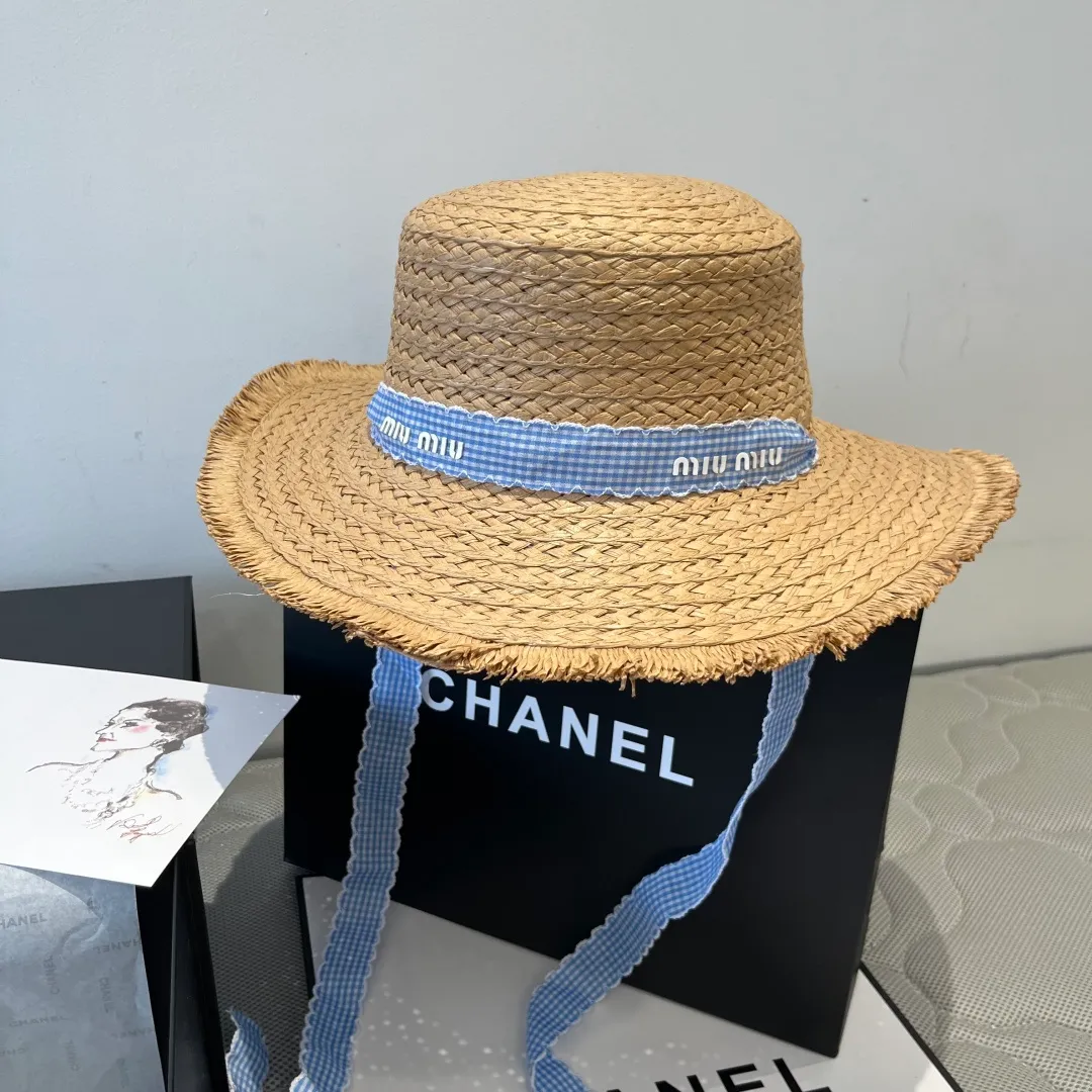 💰140¥ miumiu straw hat, flat top hat, head circumference 57cm