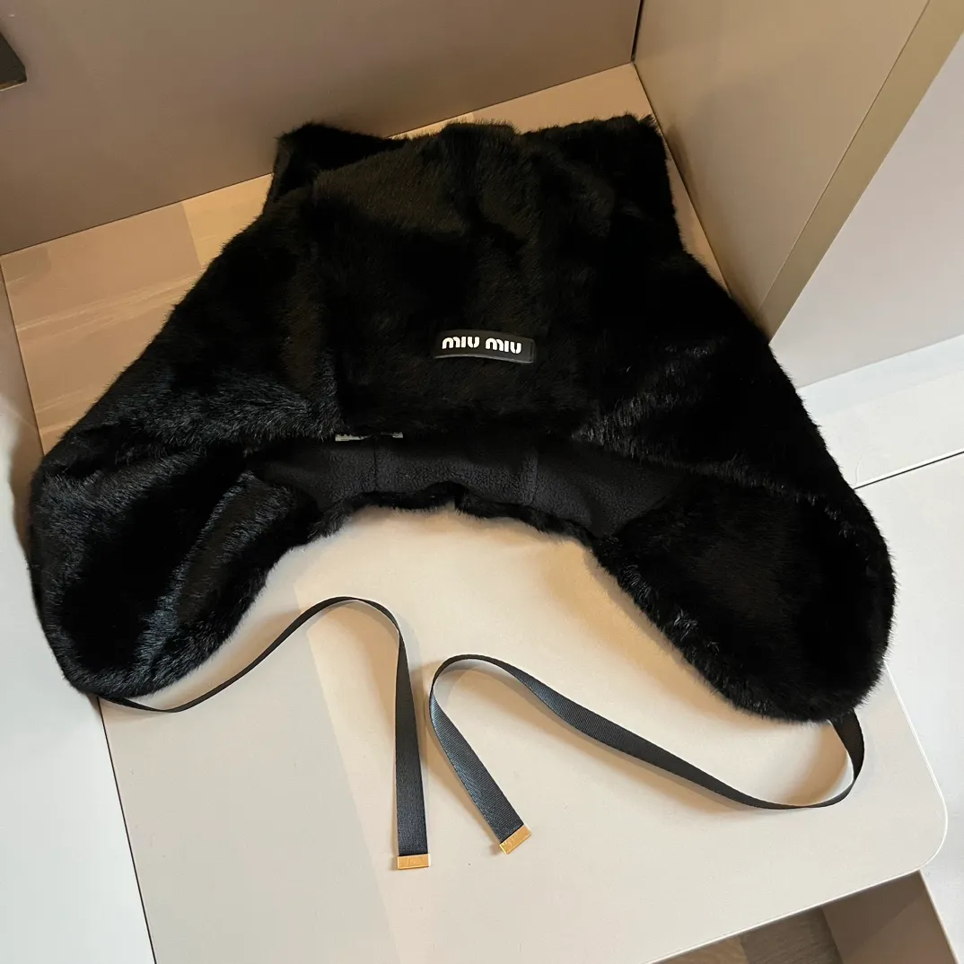 💰110¥ Miumiu new cat ear ear protection hat, mink fur fabric