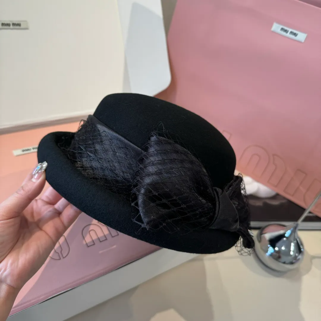💰210¥ miumiu new wool 🦙 top hat, beret, super goddess style, advanced custom hat, 100% wool 🦙% fabric, head circumference 57cm