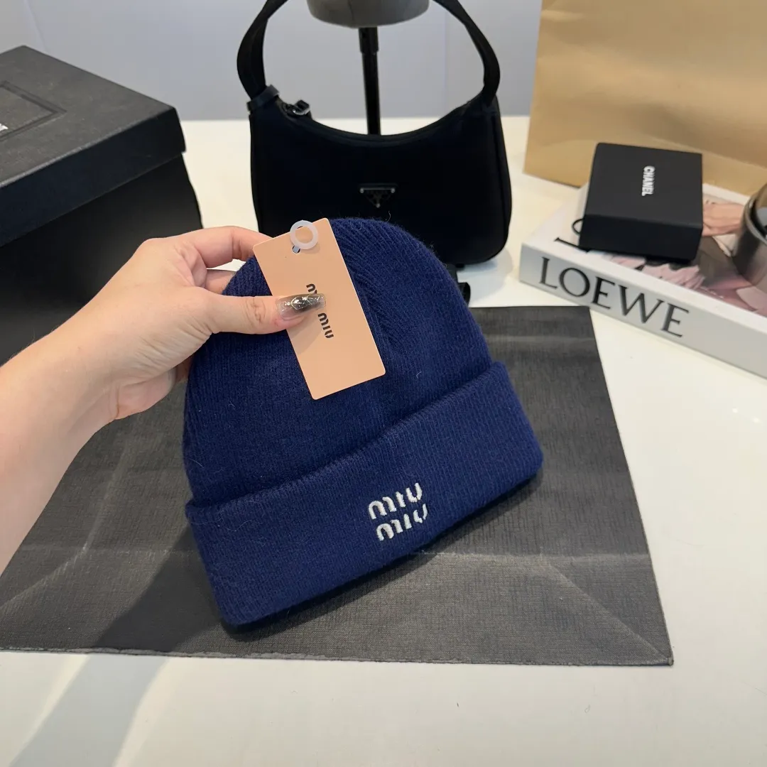P60 miumiu new autumn and winter woolen hat