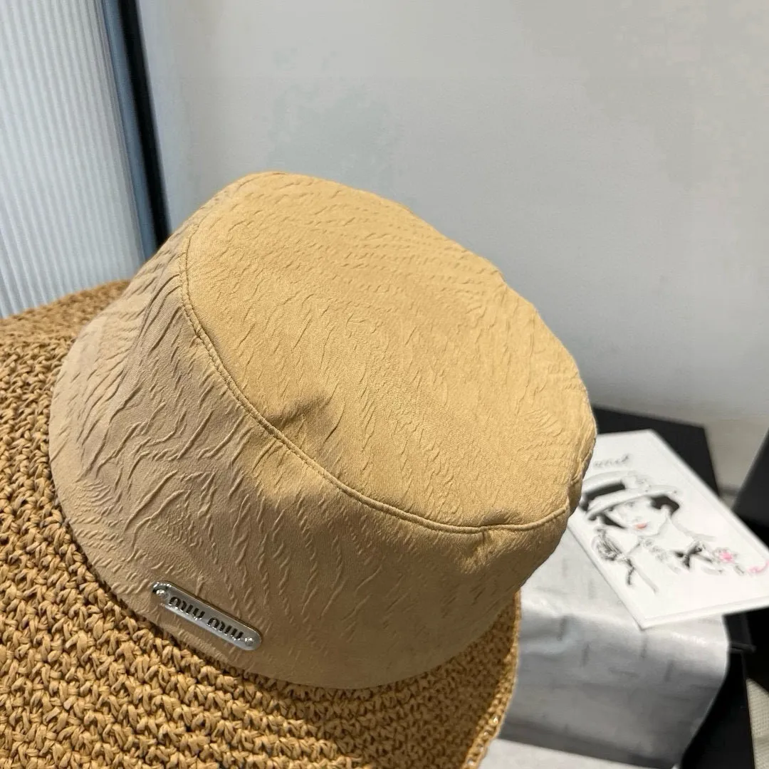 💰120¥ miumiu new fisherman hat, woven and spliced ​​gold fabric, head circumference 57cm
