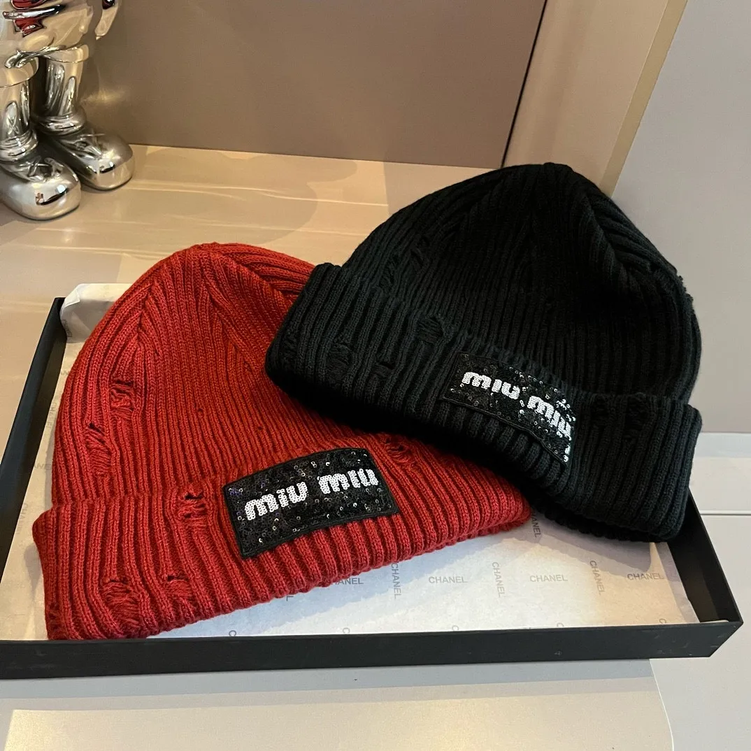 💰90¥ miumiu new autumn and winter wool hat