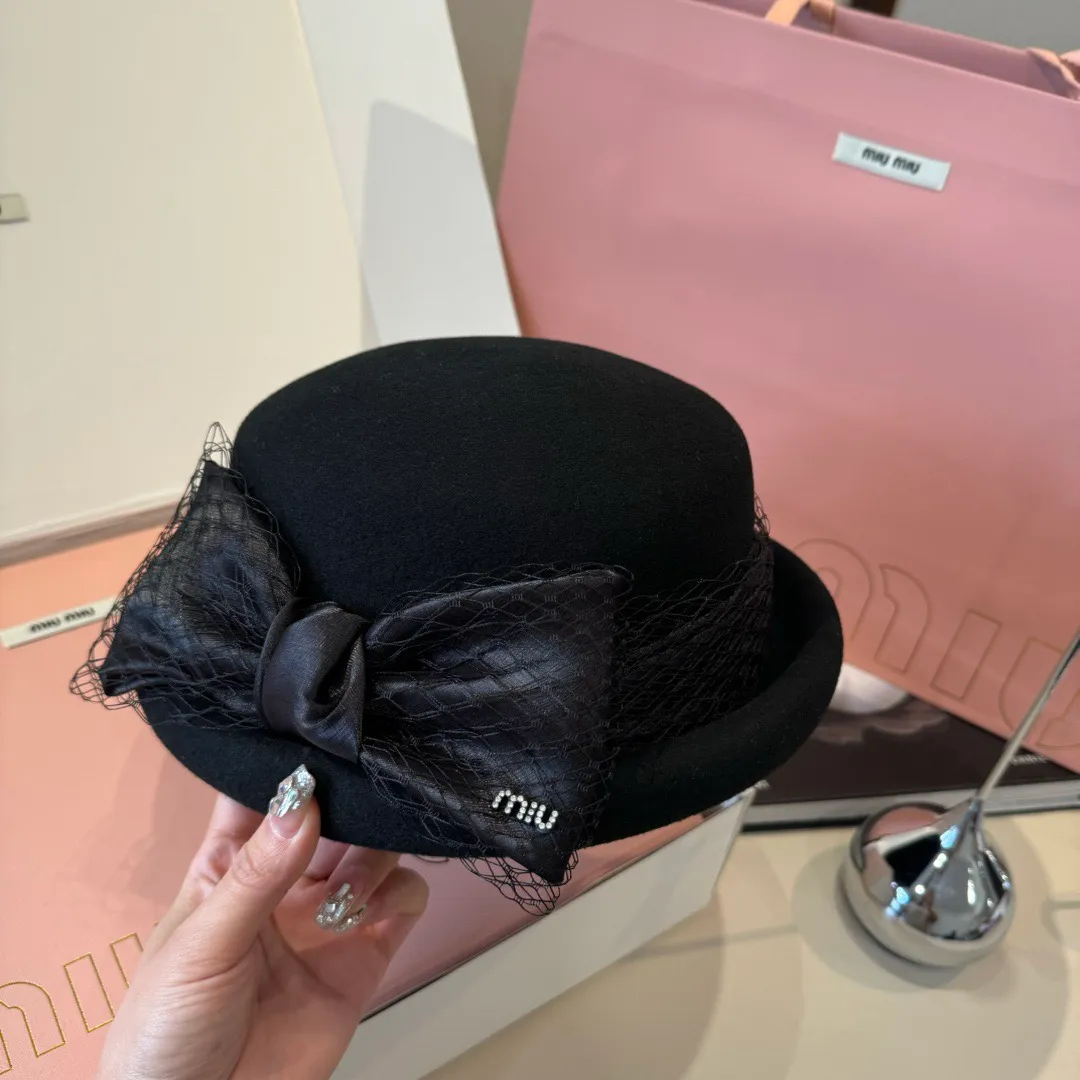 💰200¥ miumiu new wool 🦙 top hat, beret, super goddess style, advanced custom hat, 100% wool 🦙% fabric, head circumference 57cm