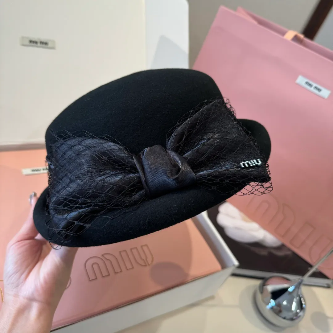 💰200¥ miumiu new wool 🦙 top hat, beret, super goddess style, advanced custom hat, 100% wool 🦙% fabric, head circumference 57cm