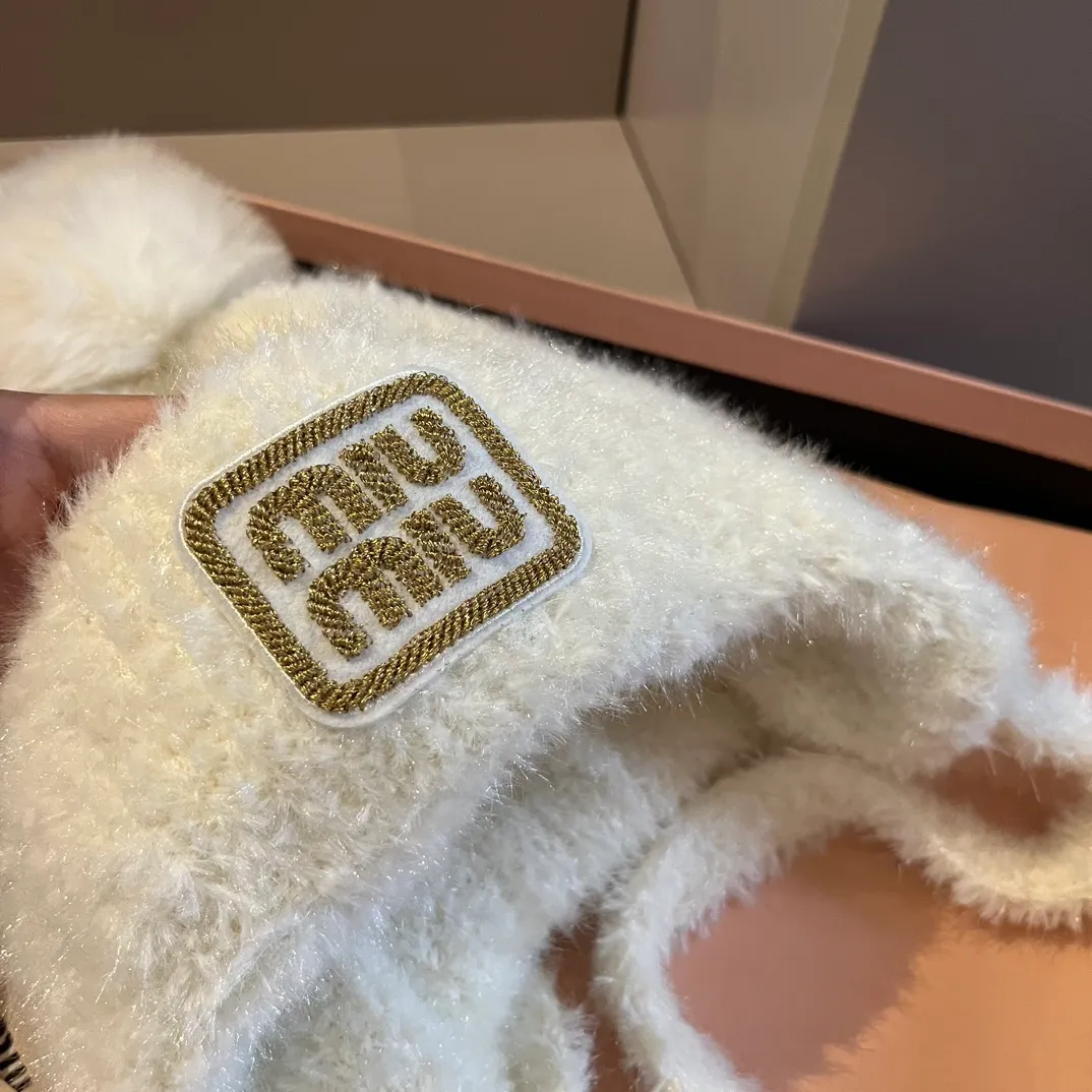 💰110¥ miumiu new ear protection hat, a must-have new style for autumn and winter