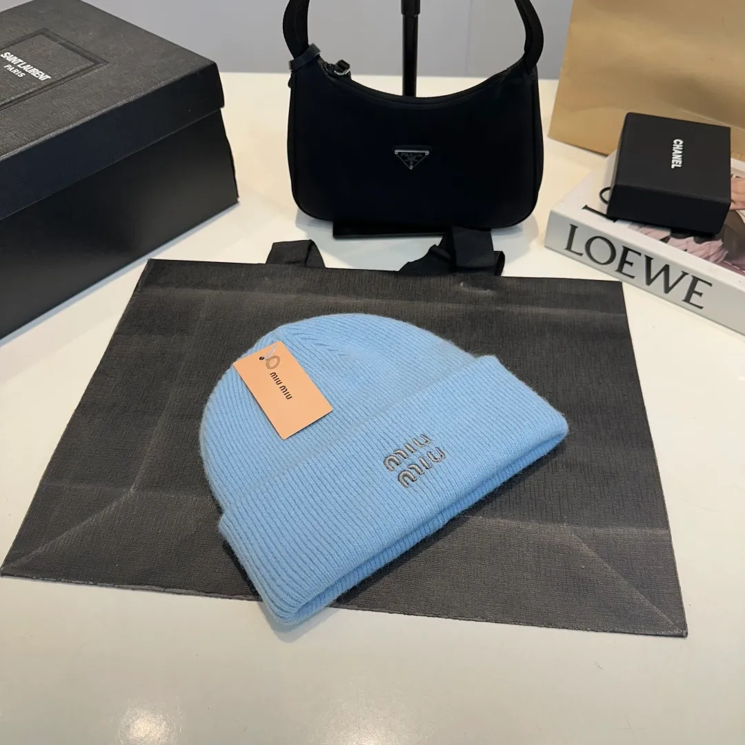 P60 miumiu new autumn and winter woolen hat