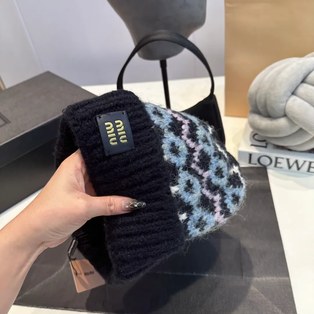 P56 miumiu new autumn and winter woolen hat