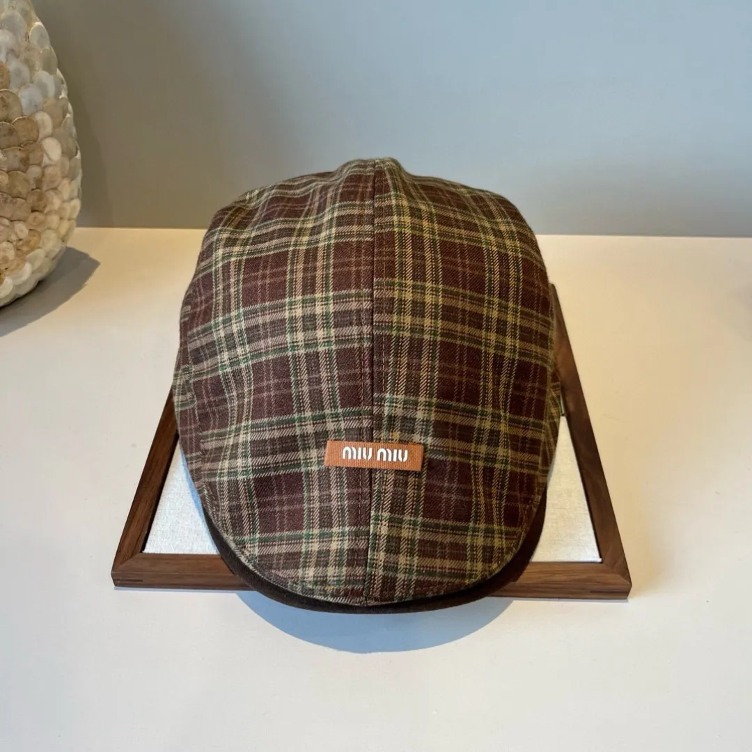 🉐150¥ miumiu duck bill forward cap, head circumference 58cm
