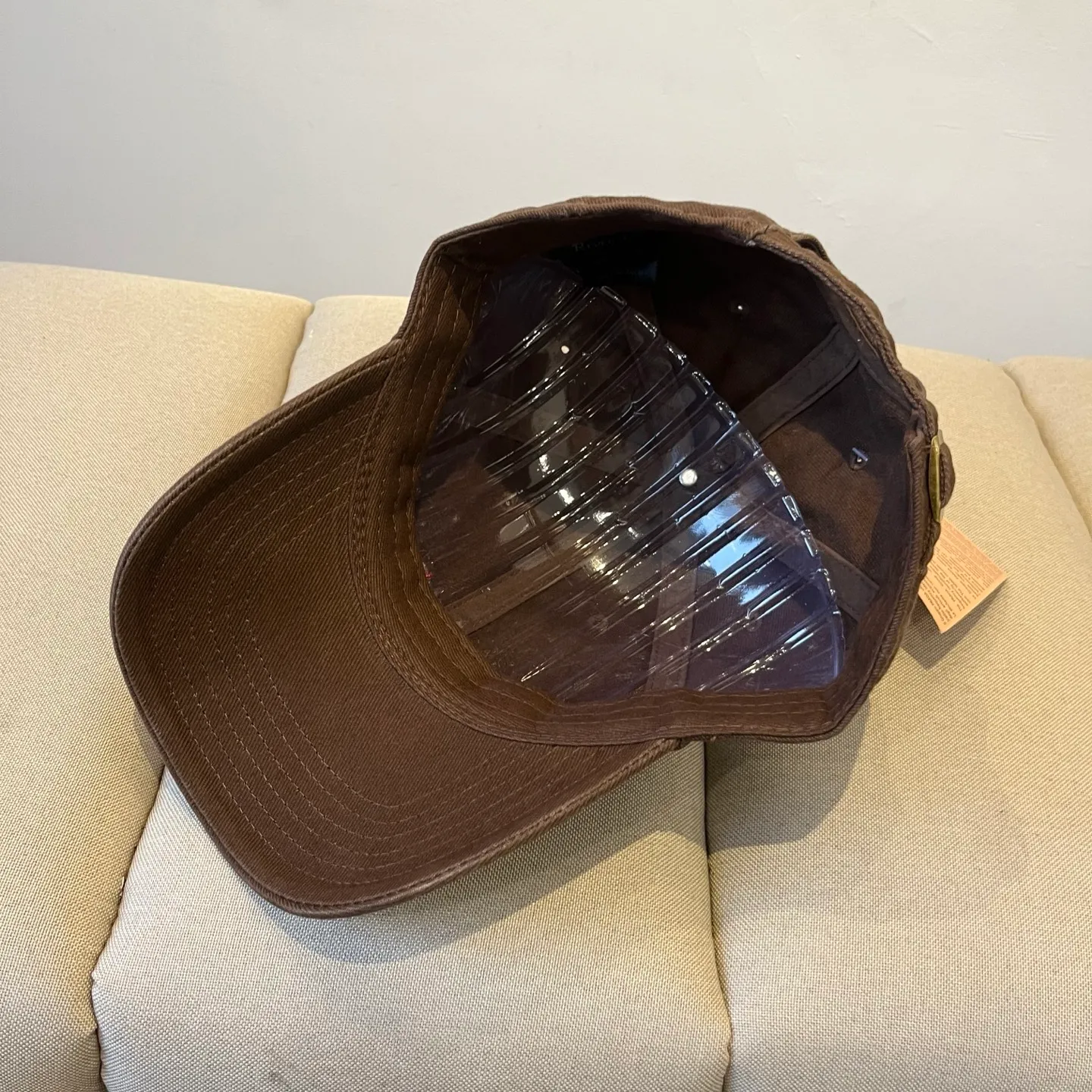 P60 miumiu original spring and summer new baseball cap, authentic mold-making and custom-made, the original workmanship is meticulous and the quality is superb!