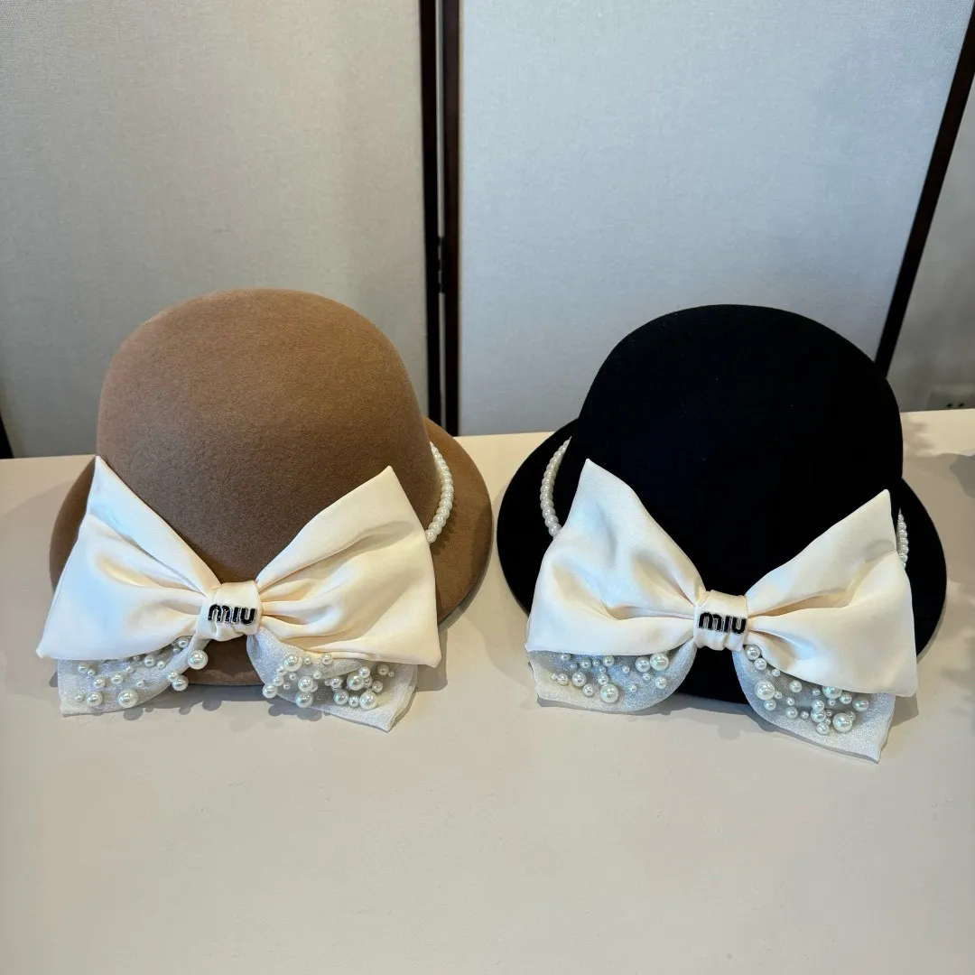 💰190¥ miumiu new basin hat, 100% wool fabric 🦙%, head circumference 57cm