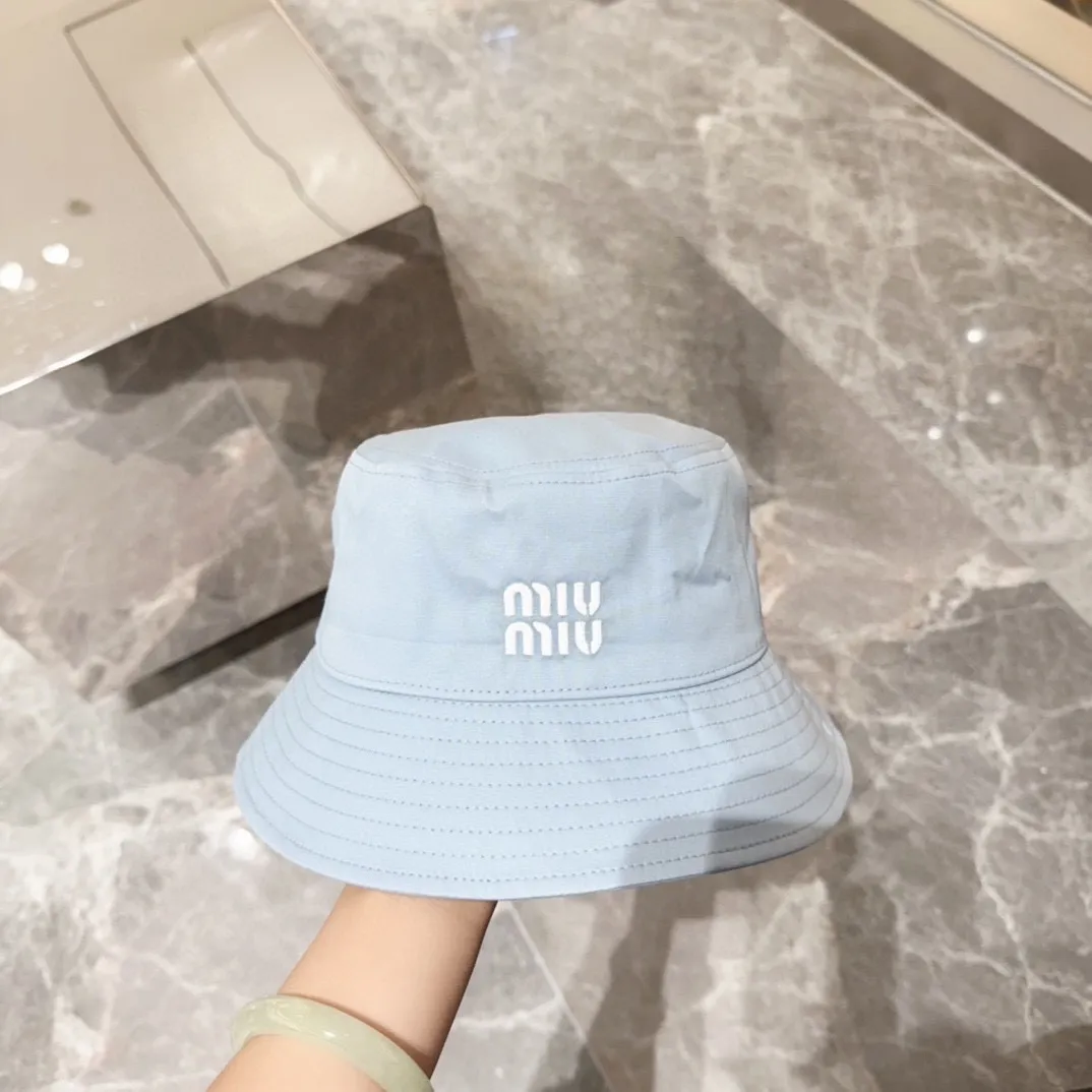 💰70 miumiu embroidered fisherman hat, big-name style, very easy to match, get it now!